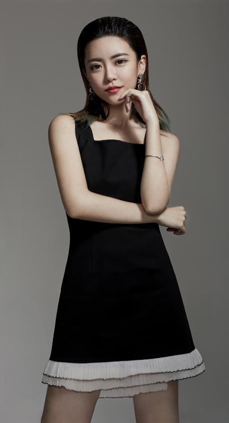 清纯妹子斗鱼主播周淑怡写真照合集第7张