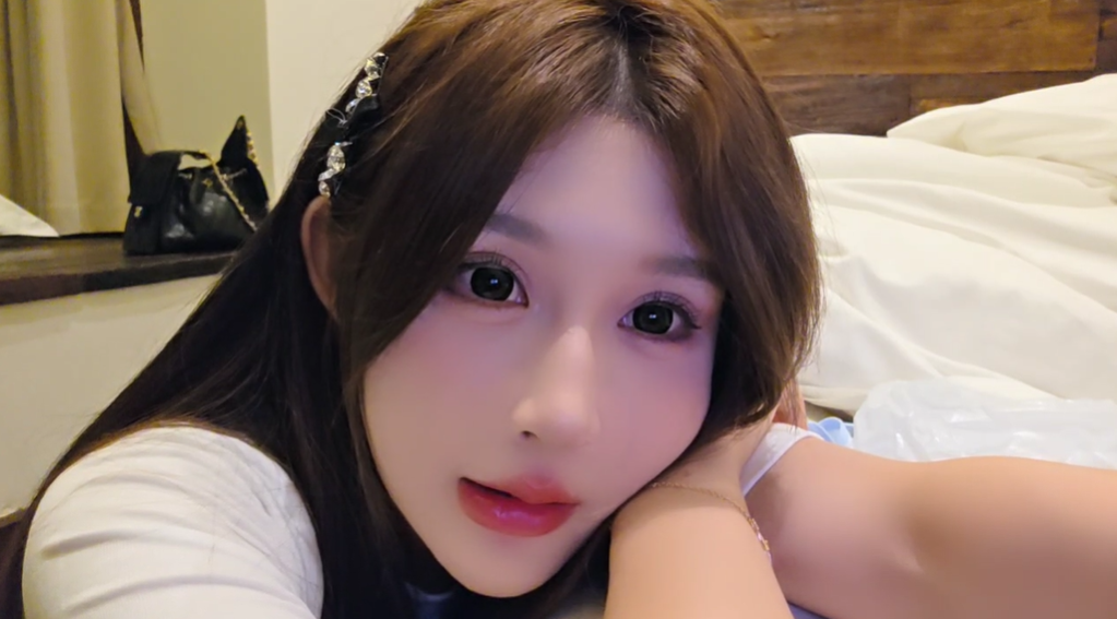 “集梦老板出手！1995主播被封禁3天！小龙女斥责恶心！无能不配和小酷比！”(图1)