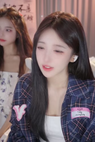 学校劝我别读了专心直播！呆妹重提学业节奏！自嘲曾是富二代，但家道中落了！(图1)