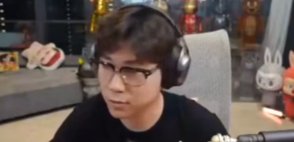 那个男人和PDD住在一起！知名男主播爆料LBW现在喜欢做脸！怀念当年直播时代！(图1)