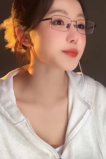 他赚钱太飘家产被败光！学费都没人管！头部女主播开老爸专场！早年直播只为3k底薪！(图4)