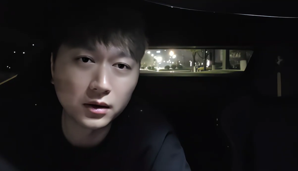 童锦程师傅跟我混的！不是我子圣天天哭！小酷称抬了他一把！当时他很难！(图2)