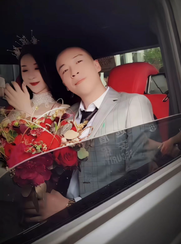 何婧婧自曝怀孕八周，刘一手发歌《爱你太多》，董莹莹回应“从此再无交集”？(图5)