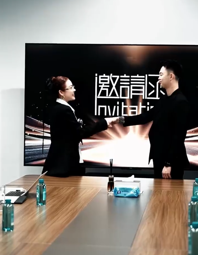 韩安冉首谈两个女儿房产分配?巴扎黑离婚风波后,宣布开启直播带货?(图4)