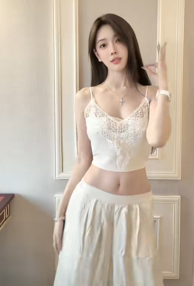 没玩够，芮甜甜罕见发跳舞视频，韩安自曝杭州豪宅450平，回怼黑粉生不出孩子言论(图6)